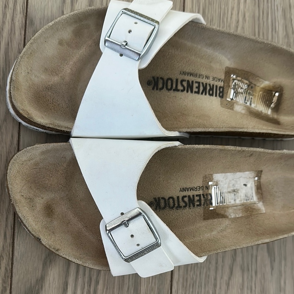 Birkenstock White Arizona Sandals Like New 39 - Picture 6 of 6